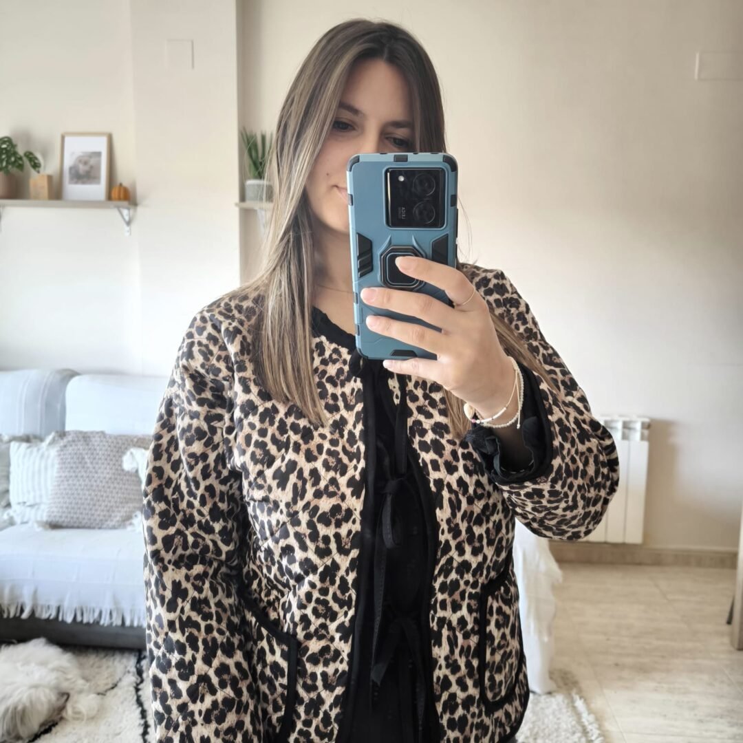 Chaqueta lazada animal print
