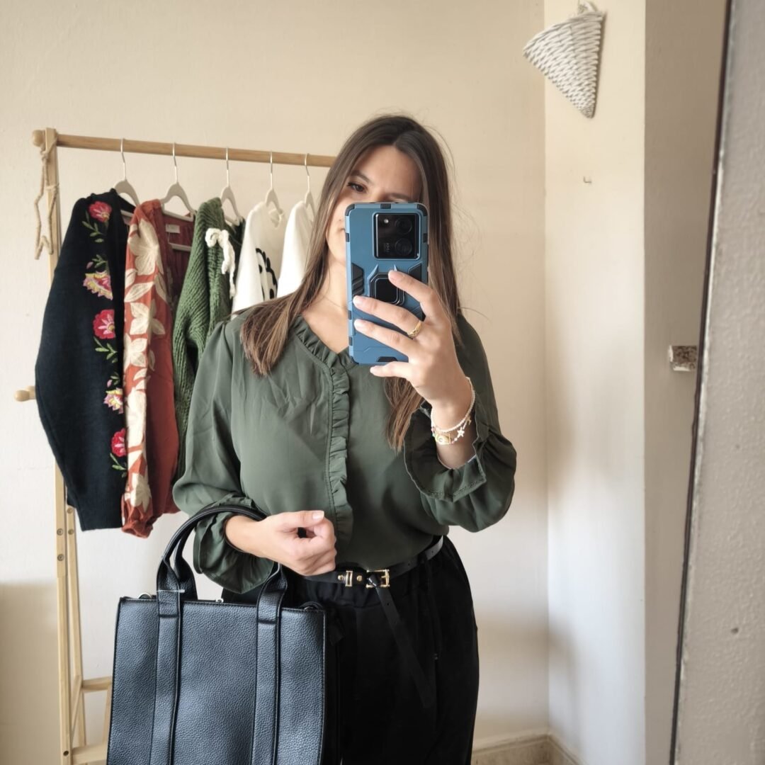 Blusa gasa puño campana