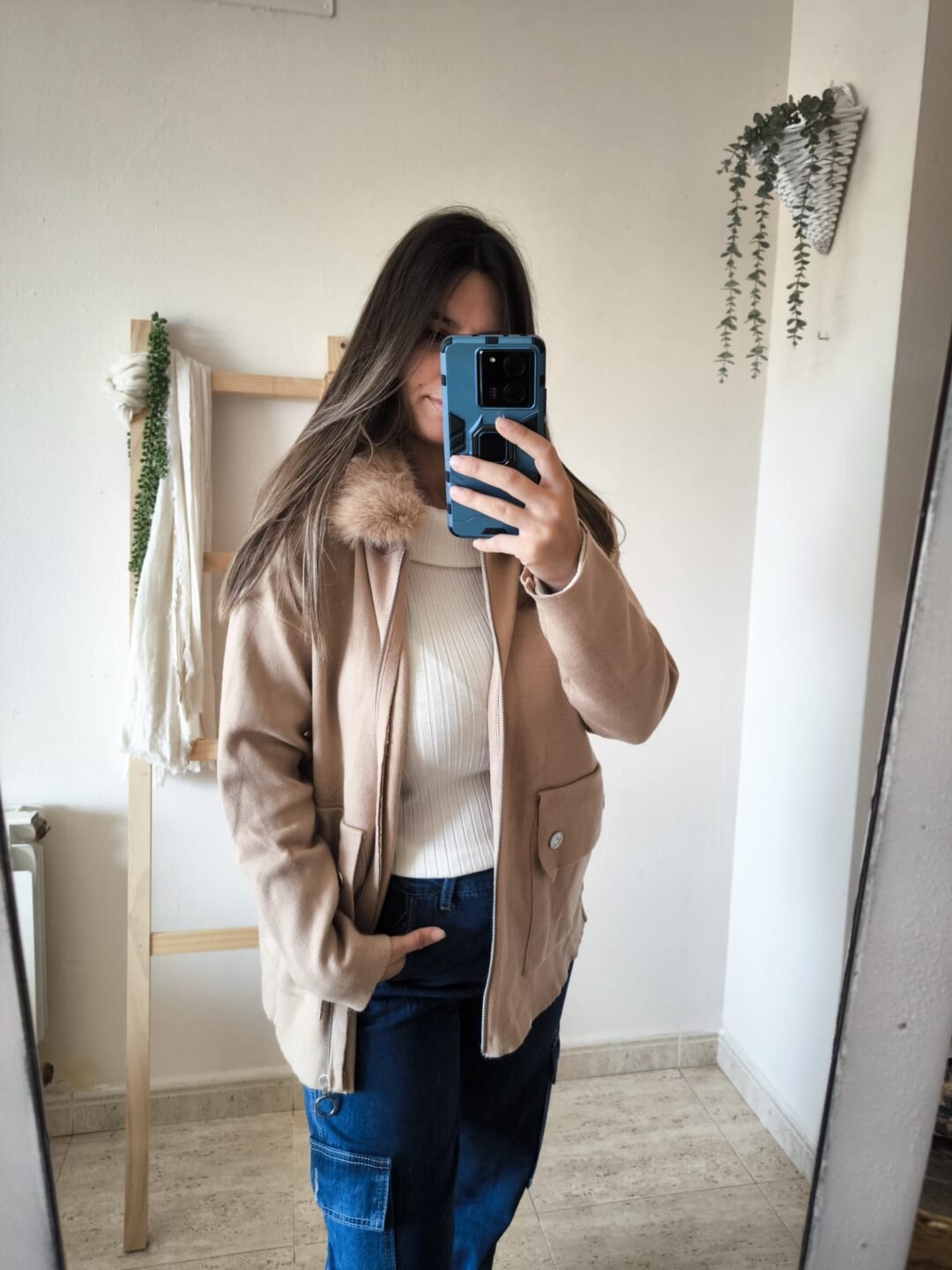 Abrigo punto capucha pelo