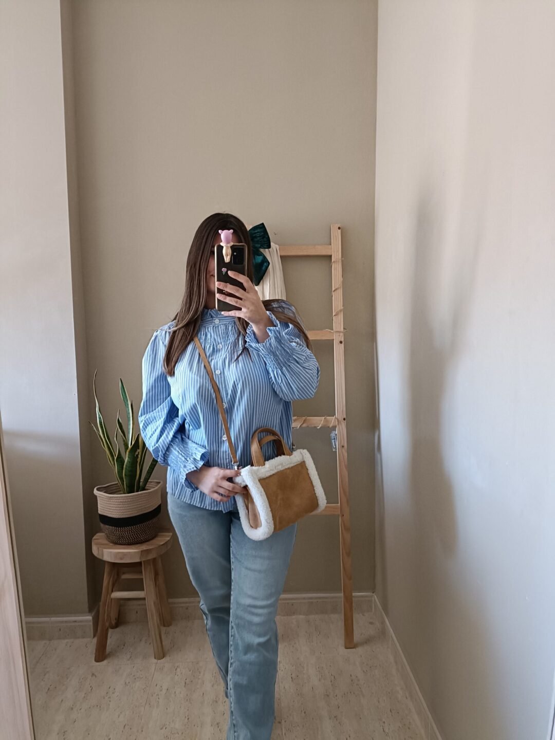 Camisa rayas detalles volante