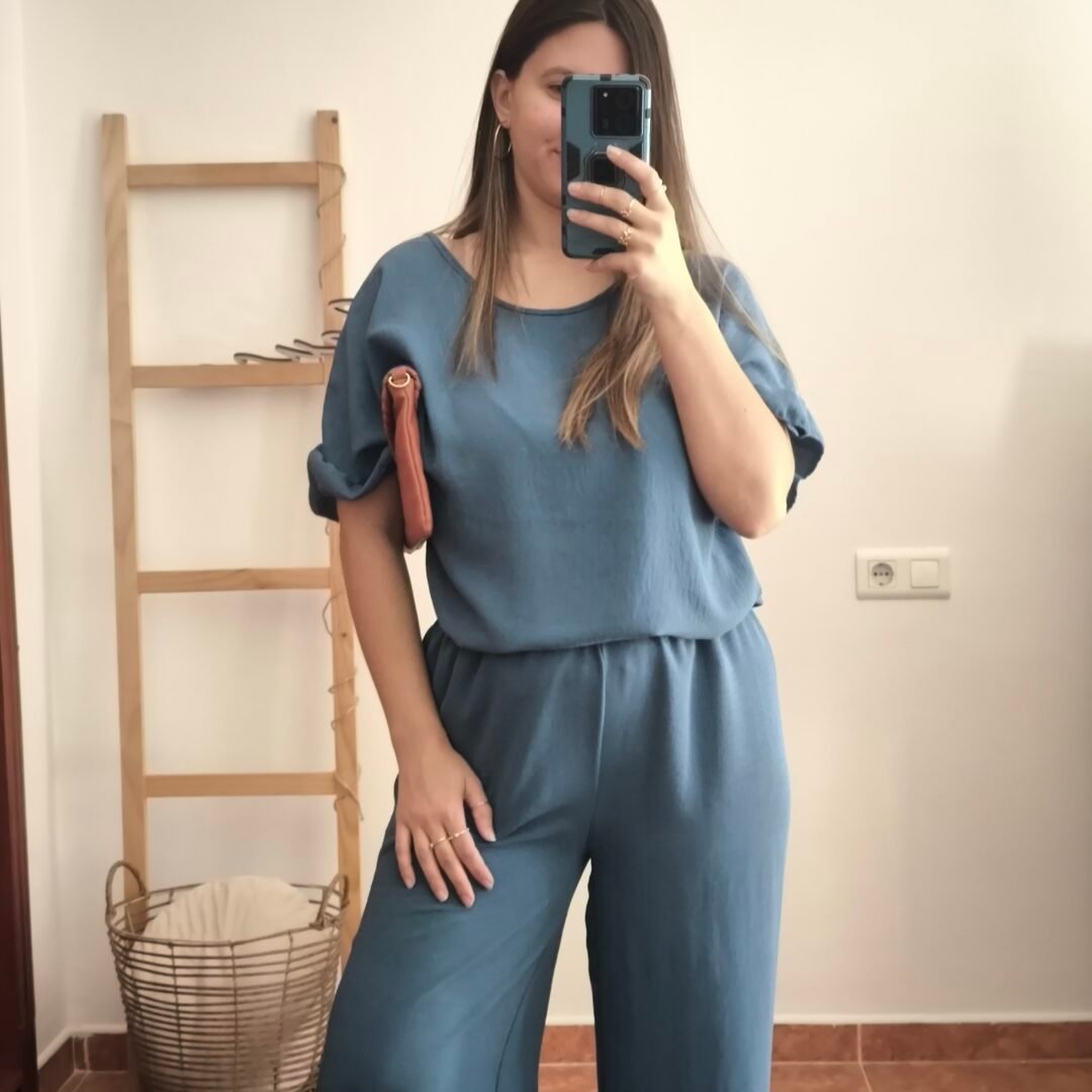 Conjunto Violeta Samira