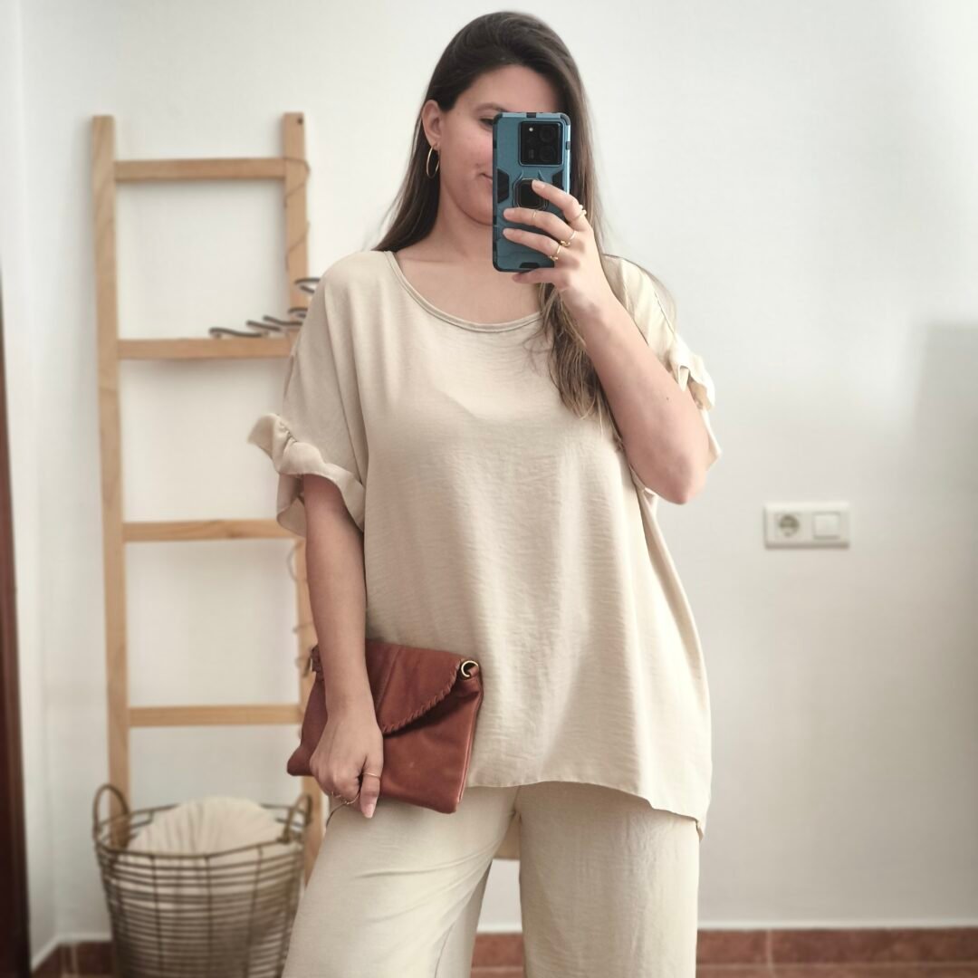 Conjunto Violeta Samira