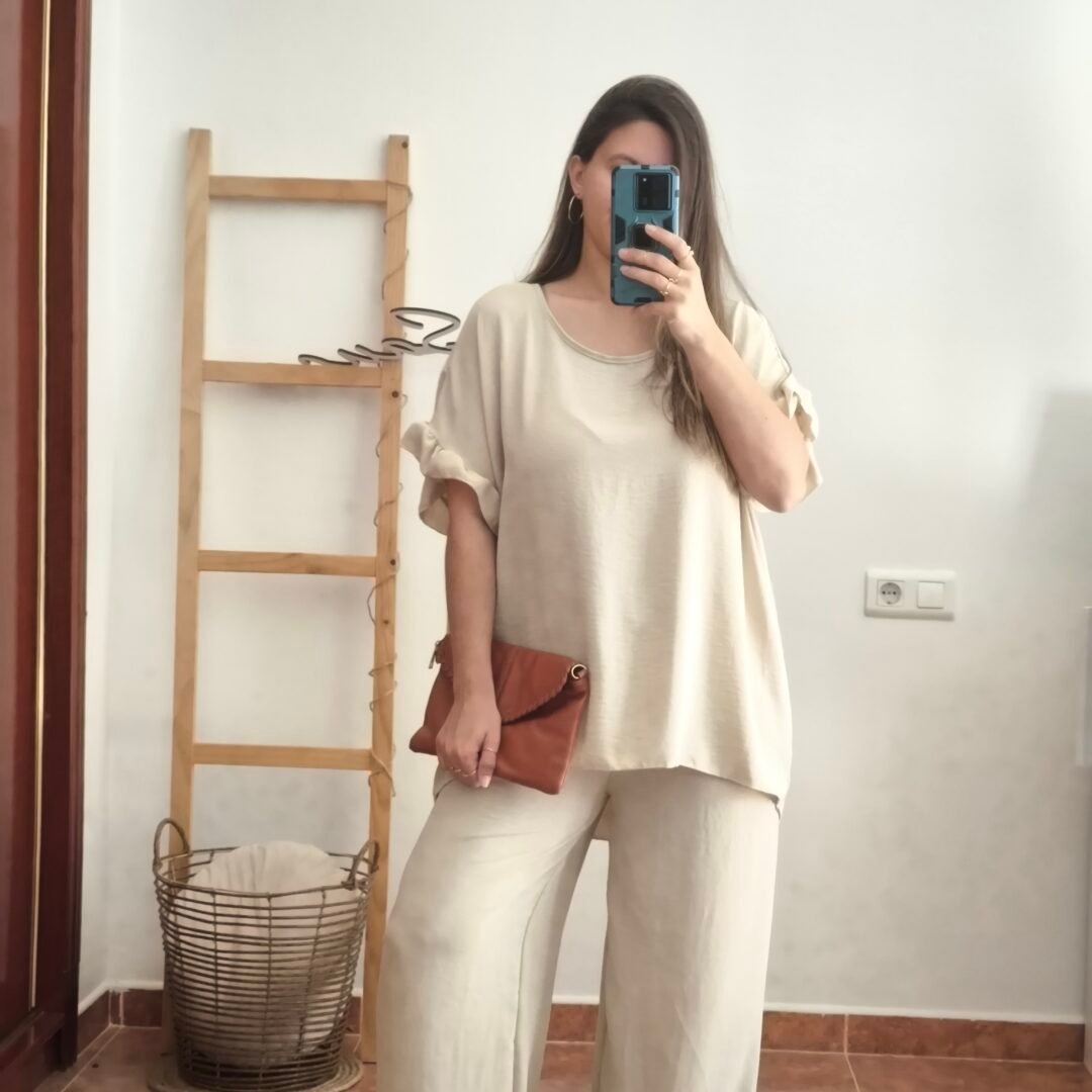 Conjunto Violeta Samira