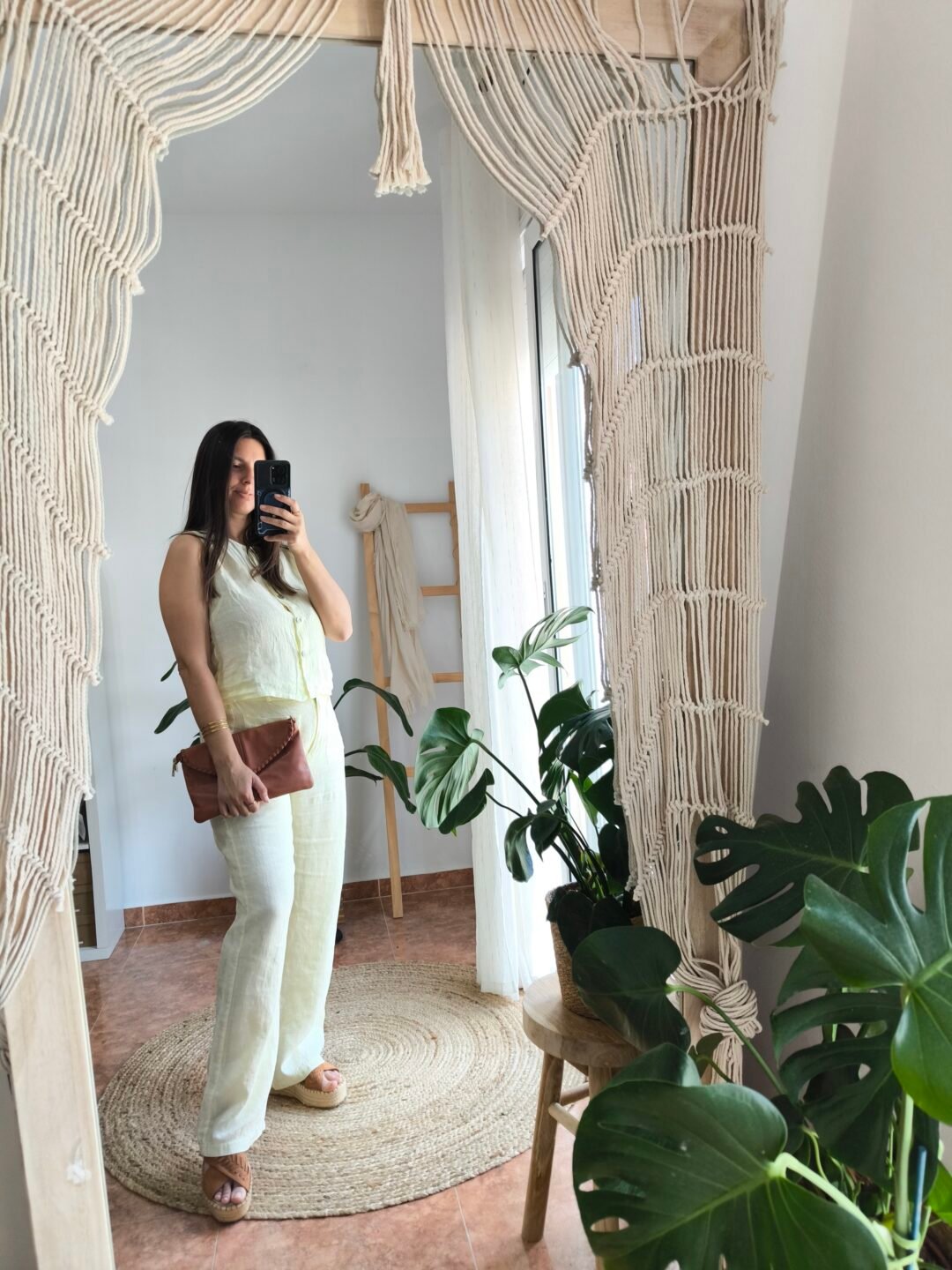 Pantalón lino amarillo